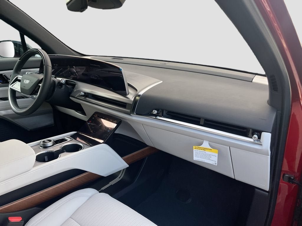 New 2026 Cadillac Vistiq Luxury w/ LPO, Floor Liner Package AWD/4WD image 32