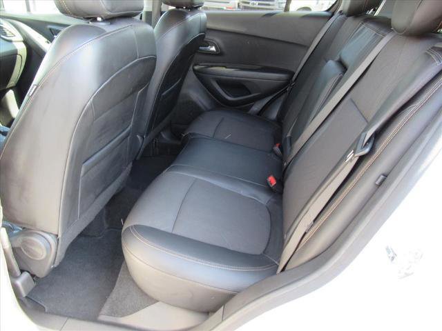 Certified 2022 Chevrolet Trax LT w/ LT Convenience Package AWD/4WD image 31