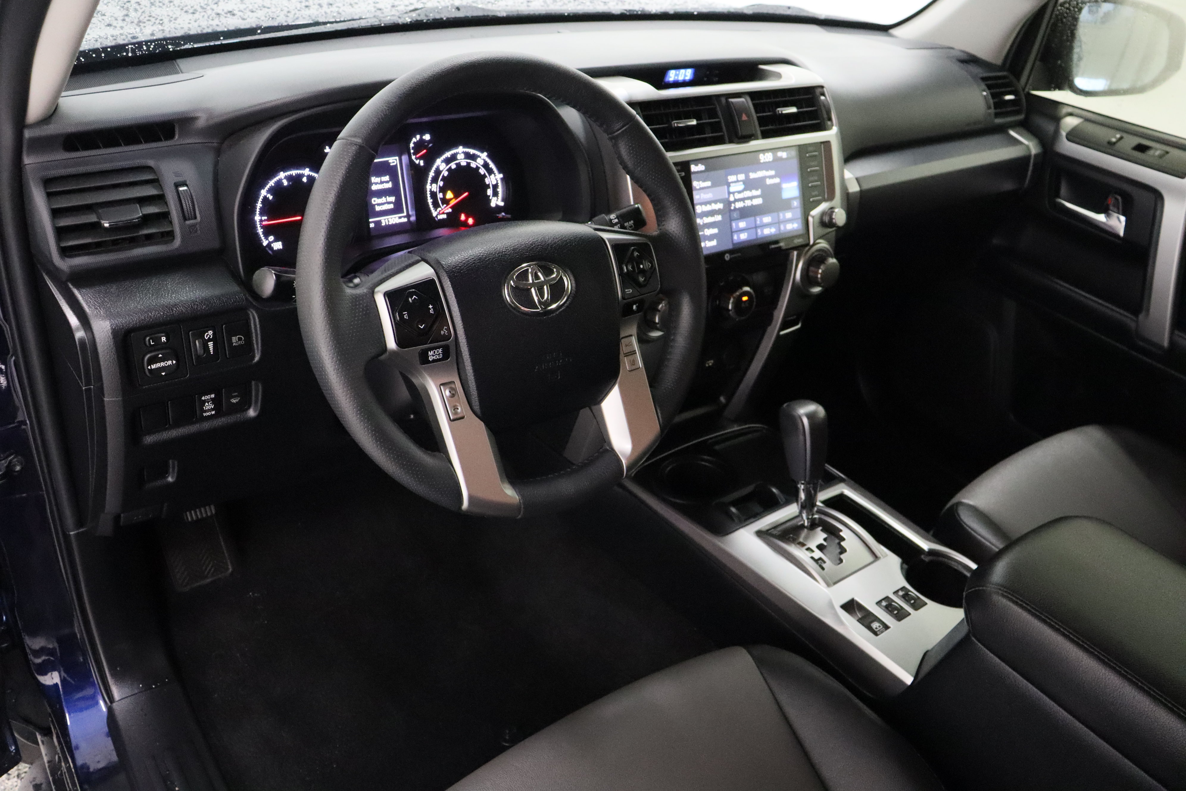 Used 2022 Toyota 4Runner SR5 Premium w/ Moonroof Package RWD image 13