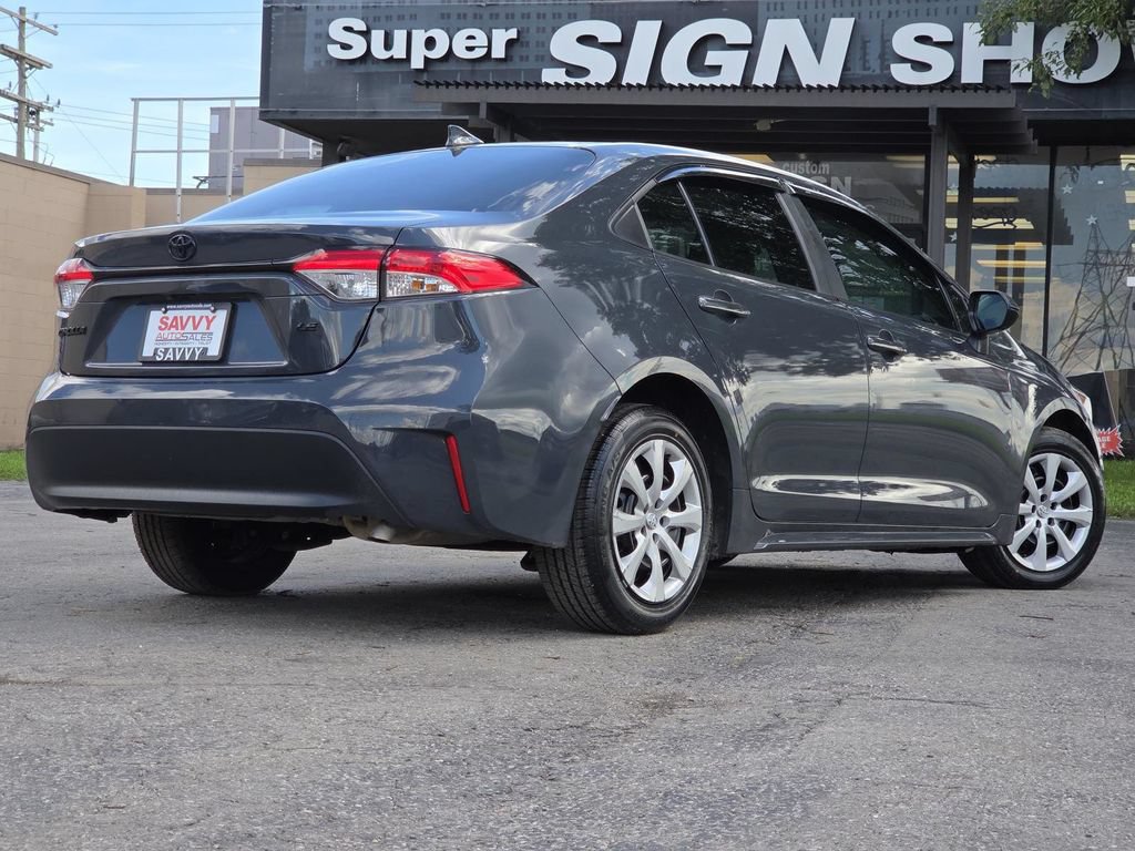 Used 2025 Toyota Corolla LE w/ Convenience Package FWD image 11