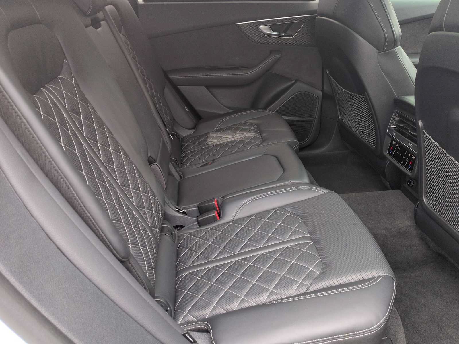 Used 2023 Audi SQ8 Premium Plus w/ Executive Package AWD/4WD image 21