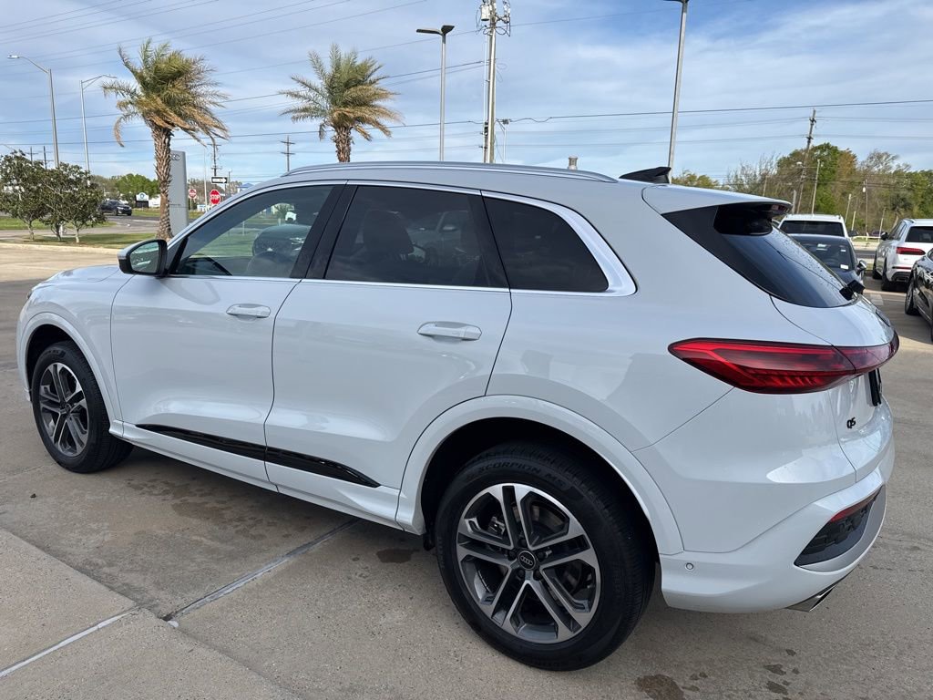 Used 2025 Audi Q5 2.0T Premium Plus w/ Premium Plus image 4