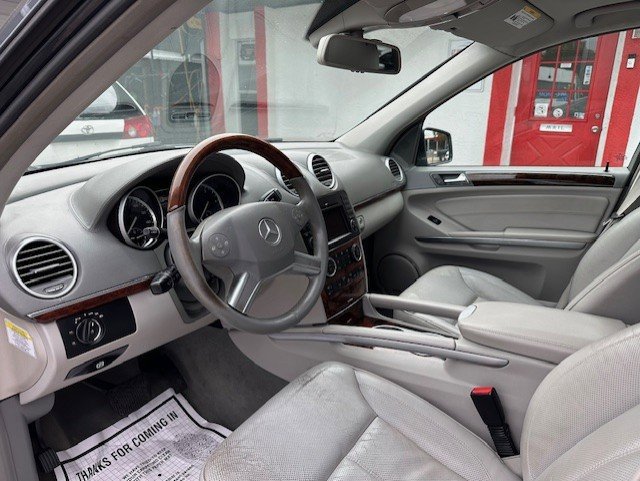 Used 2011 Mercedes-Benz GL 320 BlueTEC 4MATIC image 10