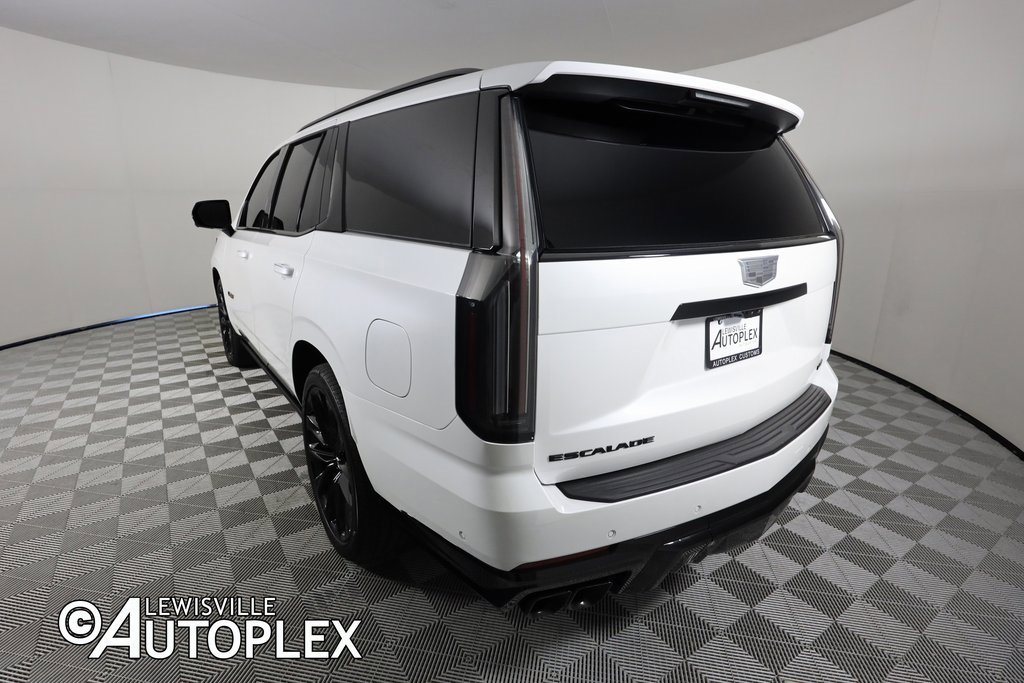 Used 2025 Cadillac Escalade V w/ LPO, ONYX Package image 11