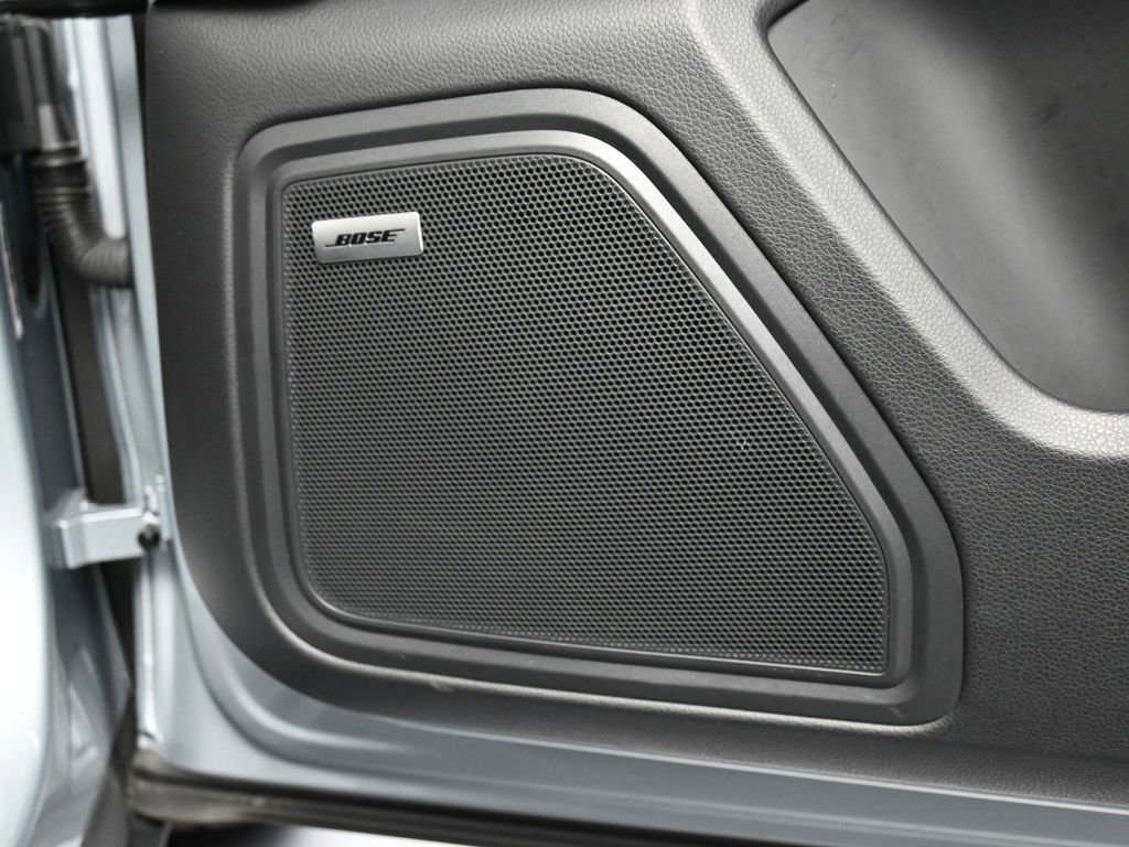 Certified 2025 Porsche Macan image 30