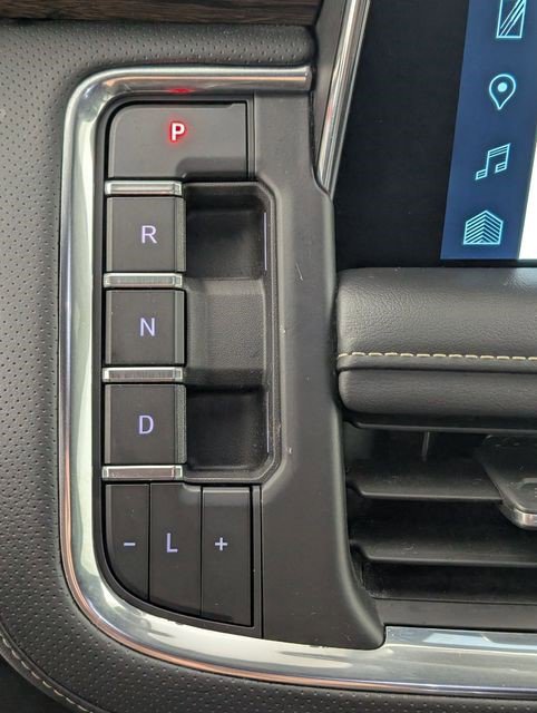 Certified 2023 Chevrolet Suburban Premier image 22