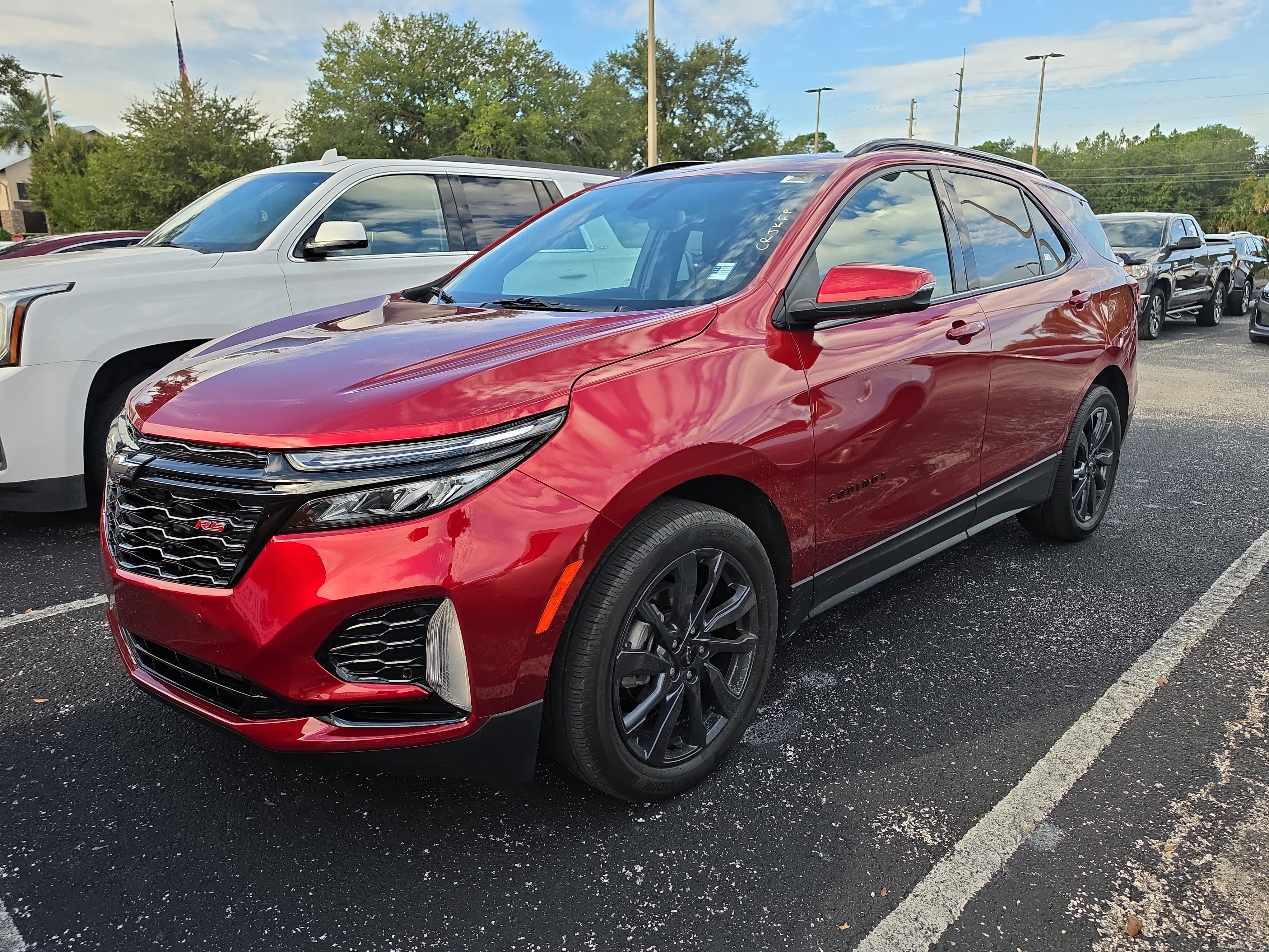 Used 2024 Chevrolet Equinox RS w/ RS Leather Package FWD image 7