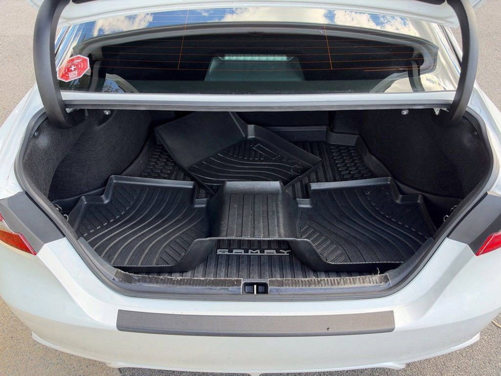 Used 2024 Toyota Camry XSE w/ Cold Weather Package FWD image 34
