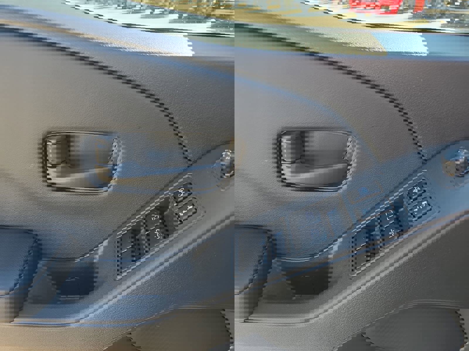 Used 2026 Nissan Frontier SV w/ Tow Package image 30