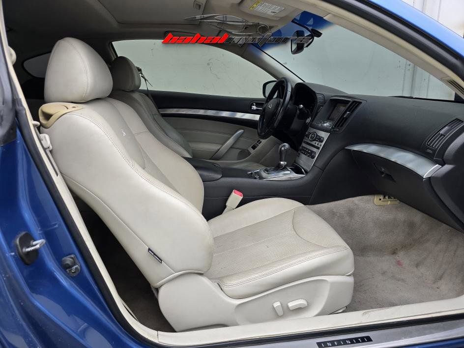 Used 2013 INFINITI G37 x w/ Premium Pkg image 5