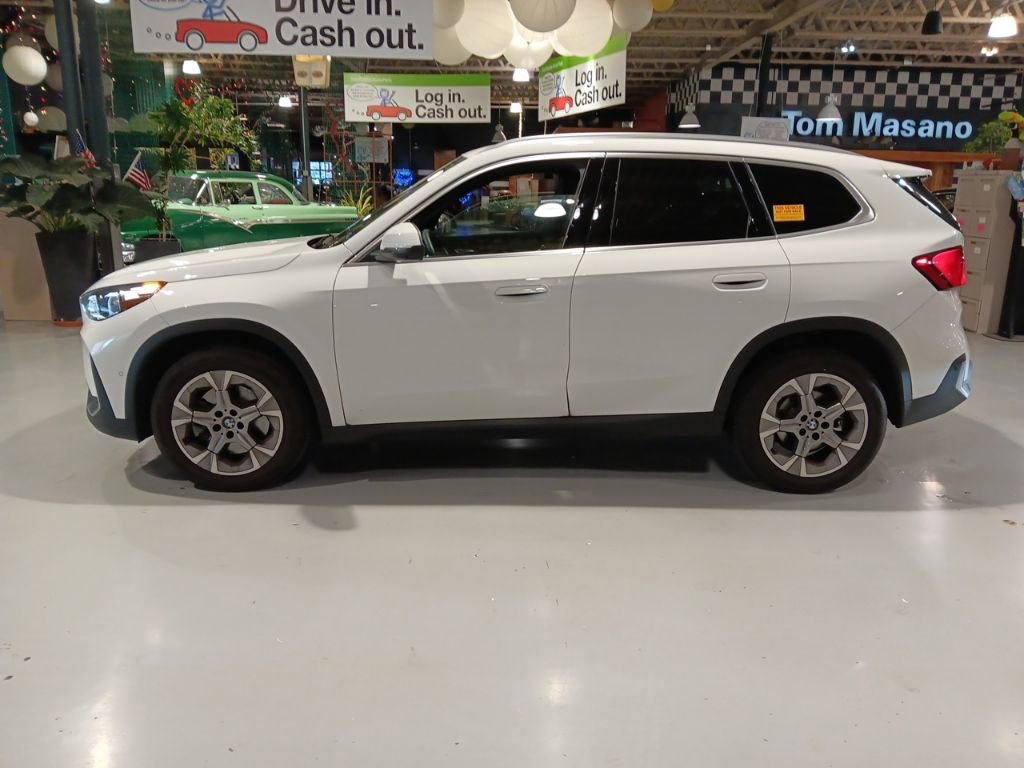 Used 2023 BMW X1 xDrive28i w/ Premium Package image 9