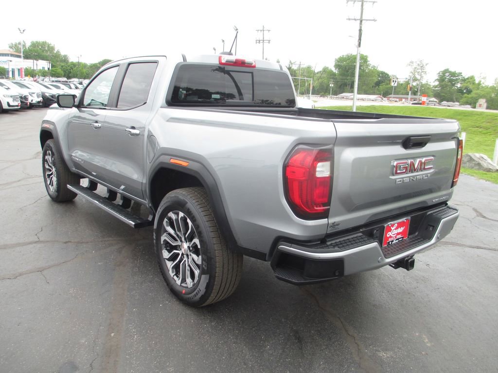 Used 2024 GMC Canyon Denali AWD/4WD image 10