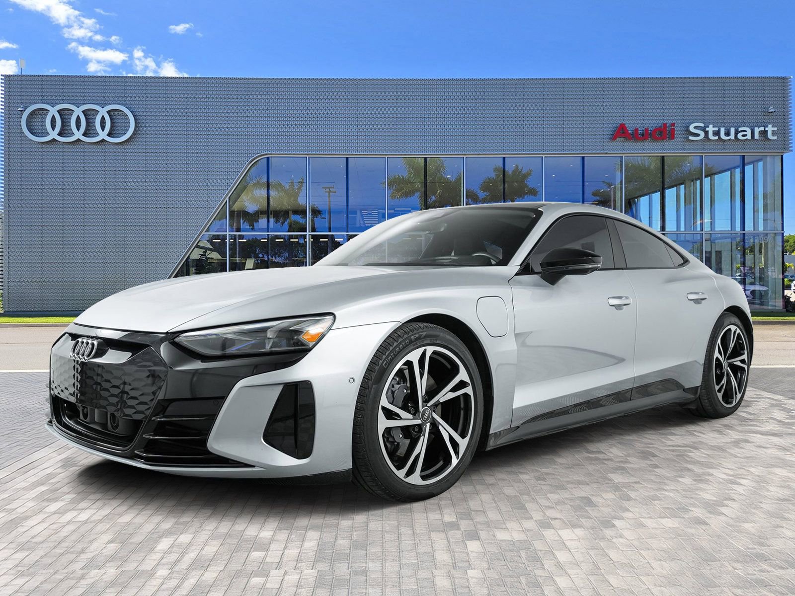 Used 2022 Audi e-tron GT Prestige image 3