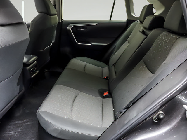 Certified 2022 Toyota RAV4 XLE AWD/4WD image 10