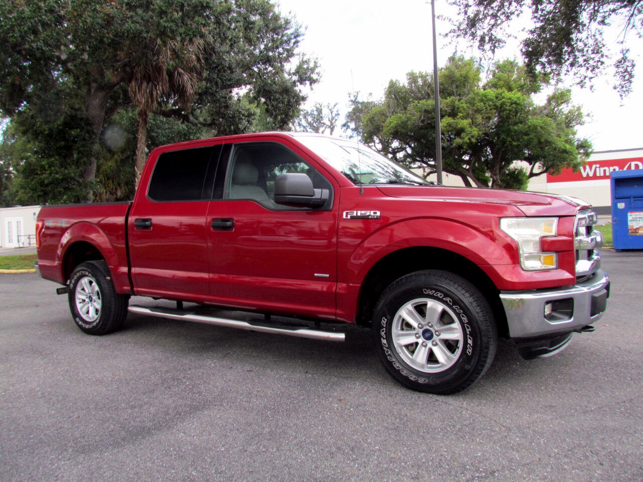 Used 2016 Ford F150 XLT w/ Trailer Tow Package image 13