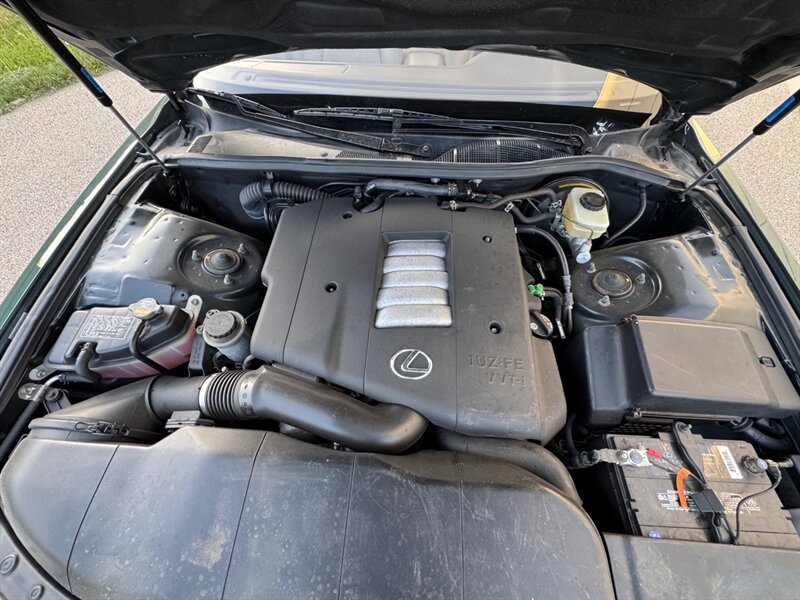 Used 2000 Lexus LS 400 RWD image 30