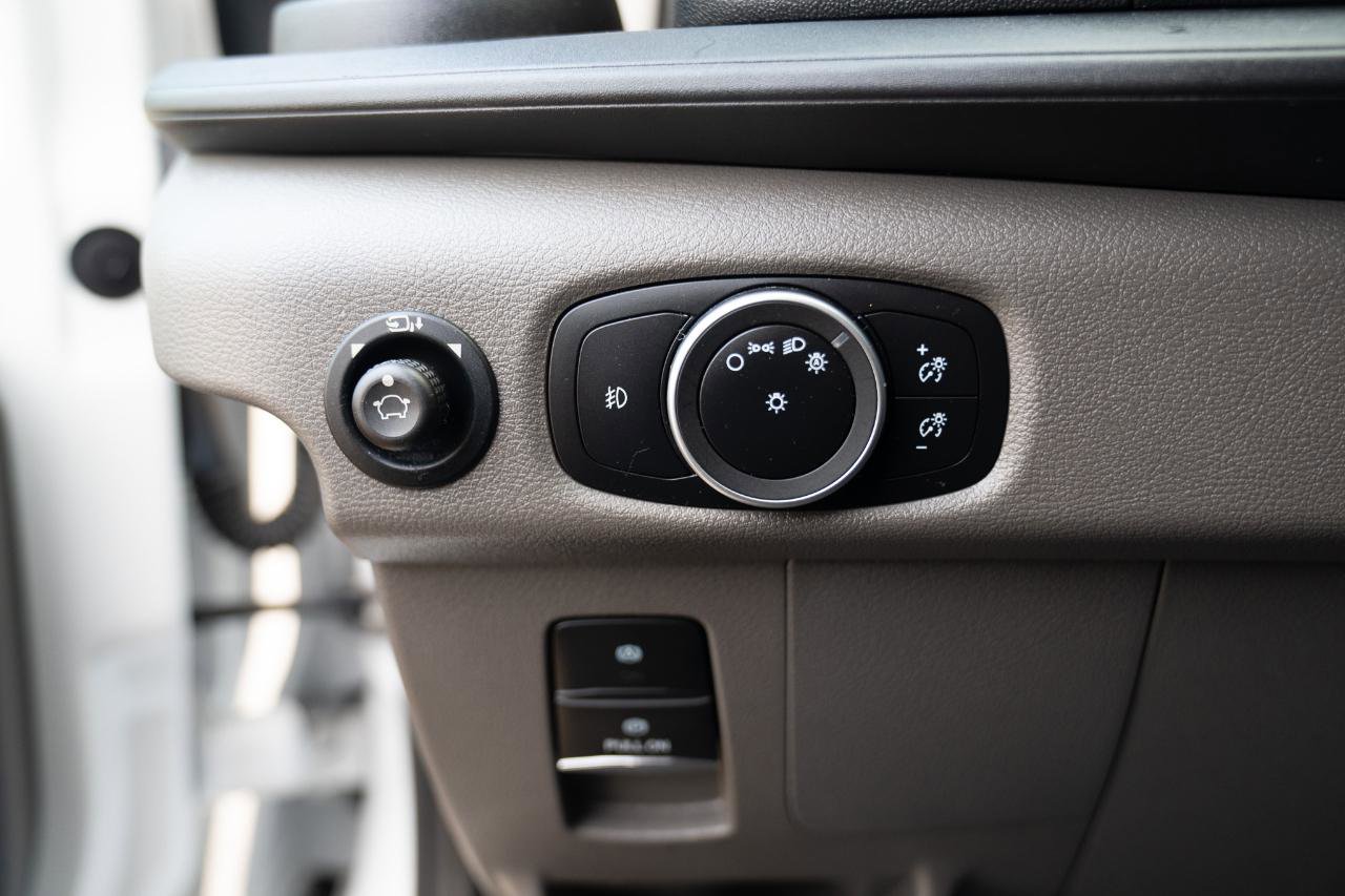 Used 2021 Ford Transit 350 XLT image 21