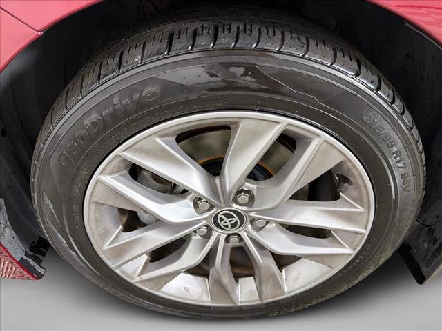 Used 2020 Toyota Avalon XLE FWD image 11