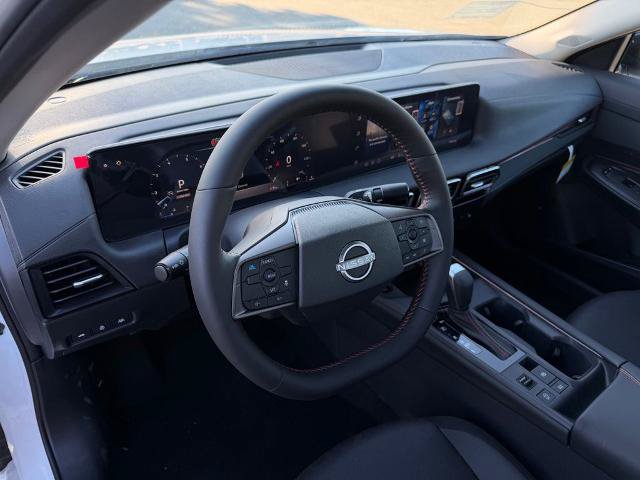 New 2026 Nissan Sentra SR w/ SR Premium Package FWD image 18
