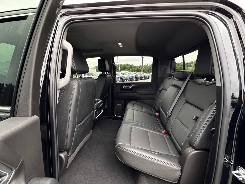 Used 2024 GMC Sierra 2500 Denali w/ Denali Reserve Package AWD/4WD image 26