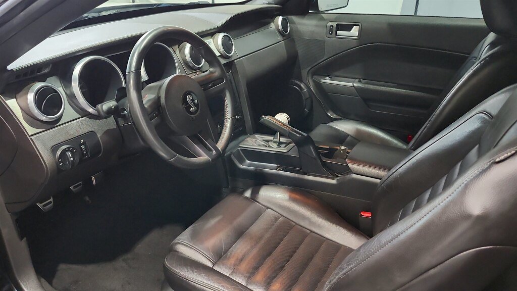Used 2007 Ford Mustang Shelby GT500 RWD image 15