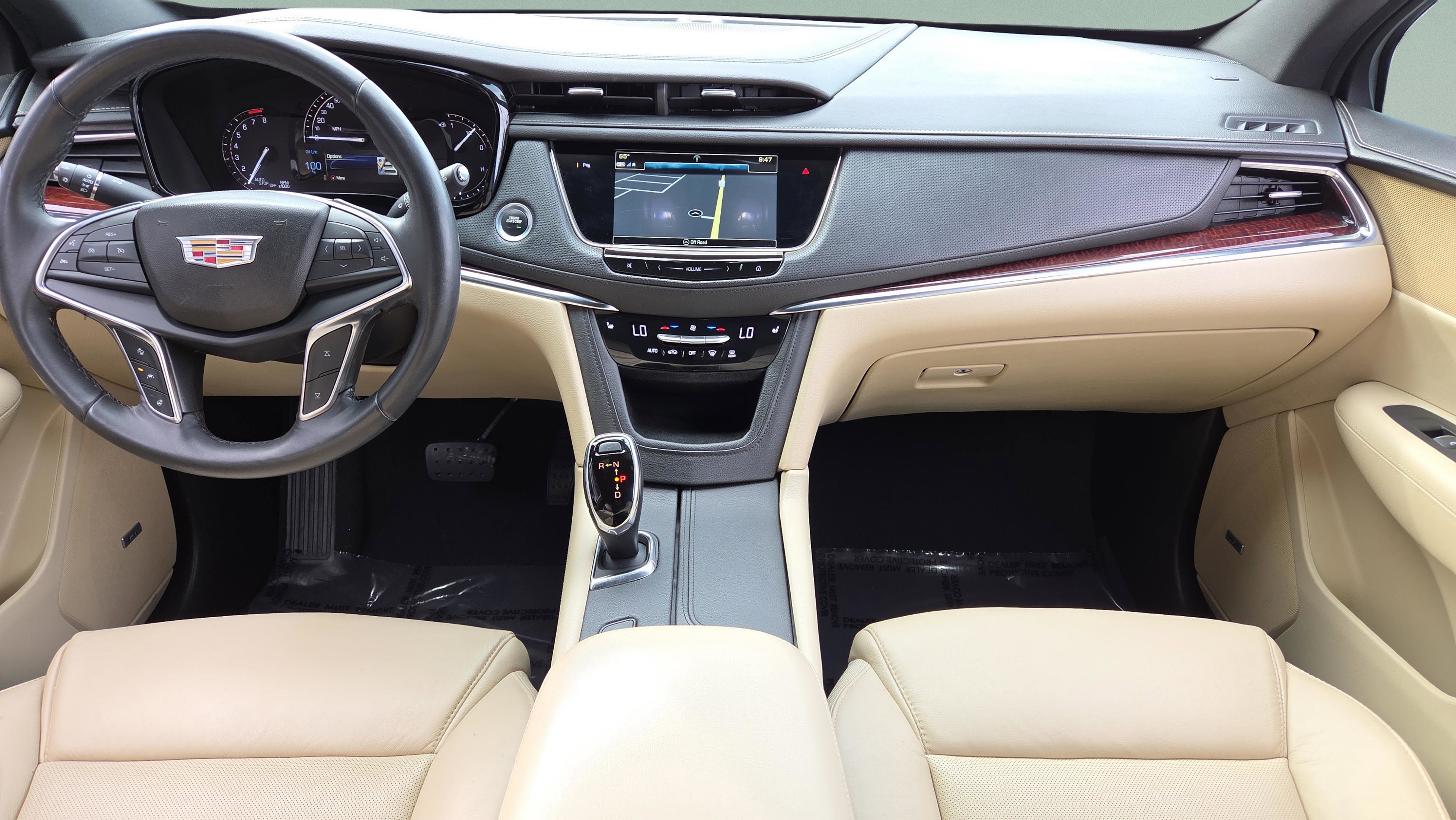 Used 2018 Cadillac XT5 Luxury w/ Driver Awareness Package FWD image 13