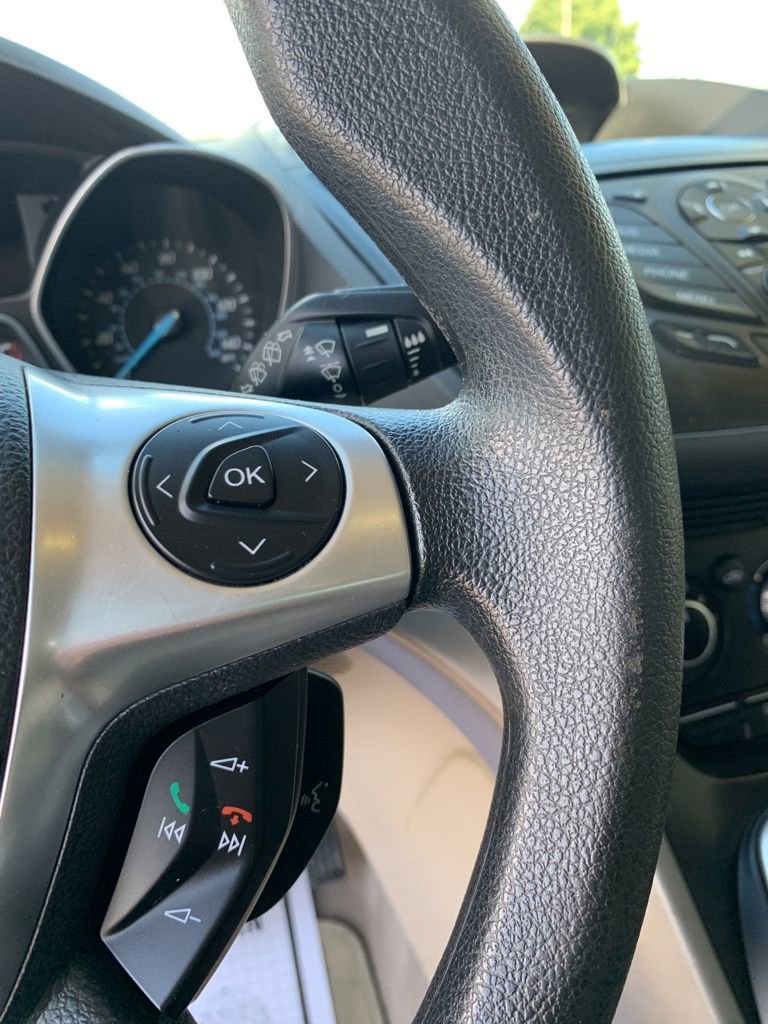 Used 2014 Ford Escape SE image 16