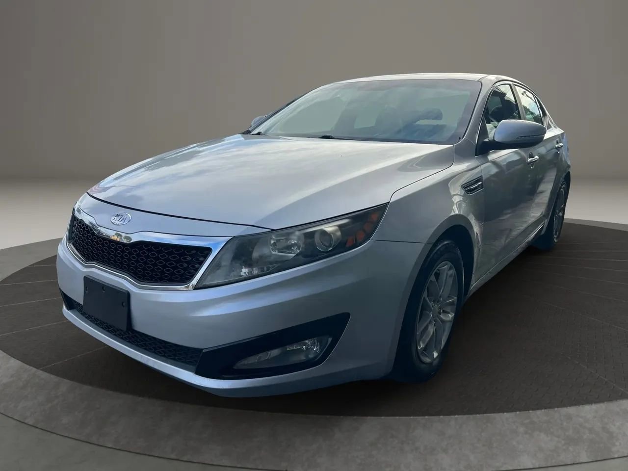 Used 2012 Kia Optima LX w/ Convenience Pkg image 4