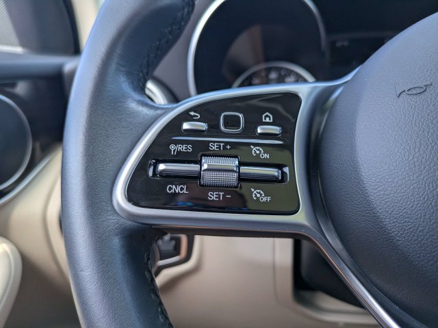Used 2022 Mercedes-Benz GLC 300 image 26