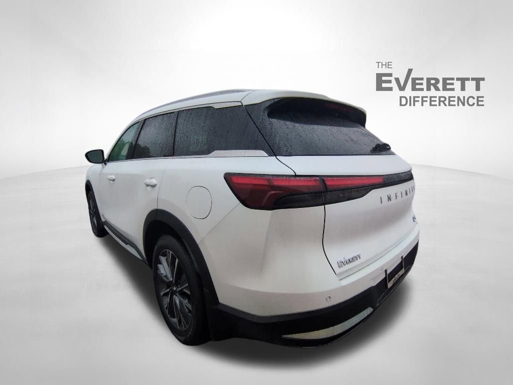 Used 2026 INFINITI QX60 Luxe w/ Cargo Package FWD image 6