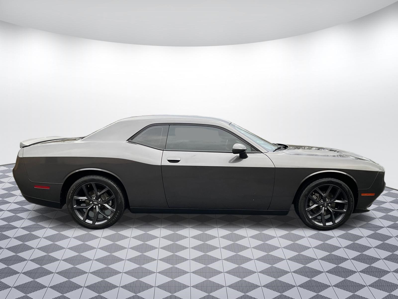 Used 2021 Dodge Challenger SXT w/ Blacktop Package image 2