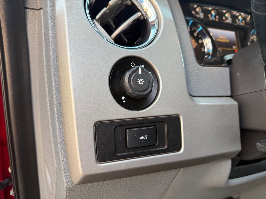 Used 2014 Ford F150 Lariat w/ Equipment Group 502A Luxury image 20