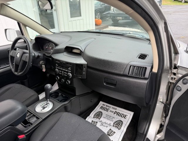 Used 2011 Mitsubishi Endeavor LS image 25