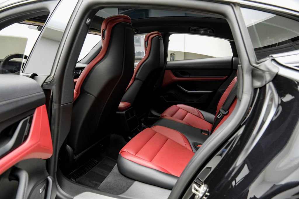 Used 2024 Porsche Taycan 4S AWD/4WD image 43