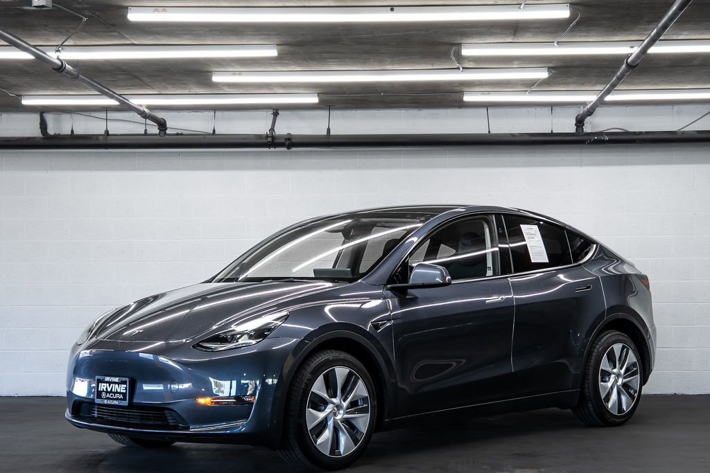 Used 2023 Tesla Model Y Long Range image 1