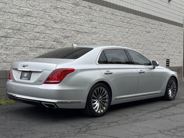 Used 2018 Genesis G90 5.0 Ultimate RWD image 3