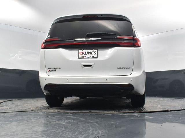 Used 2023 Chrysler Pacifica Limited image 50