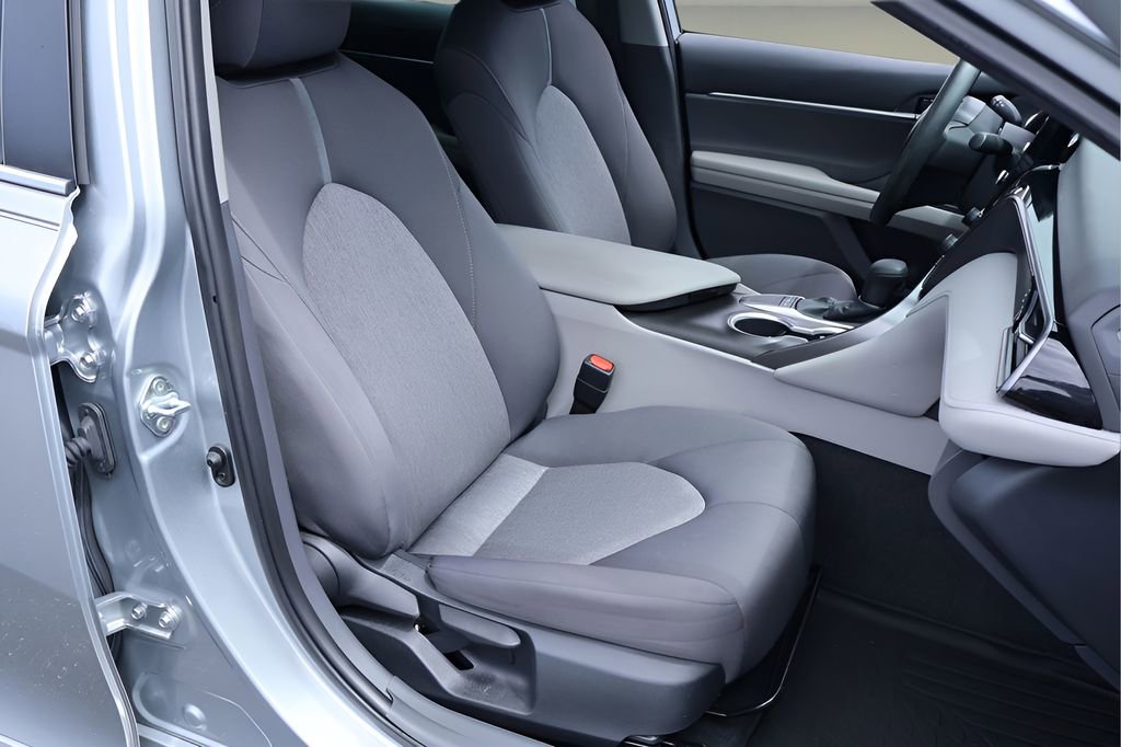 Certified 2023 Toyota Camry LE w/ Convenience Package image 18