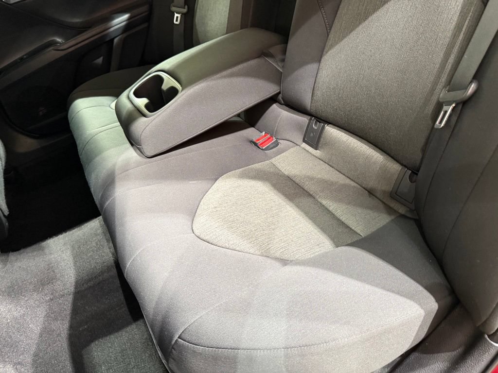 Used 2019 Toyota Camry LE FWD image 18
