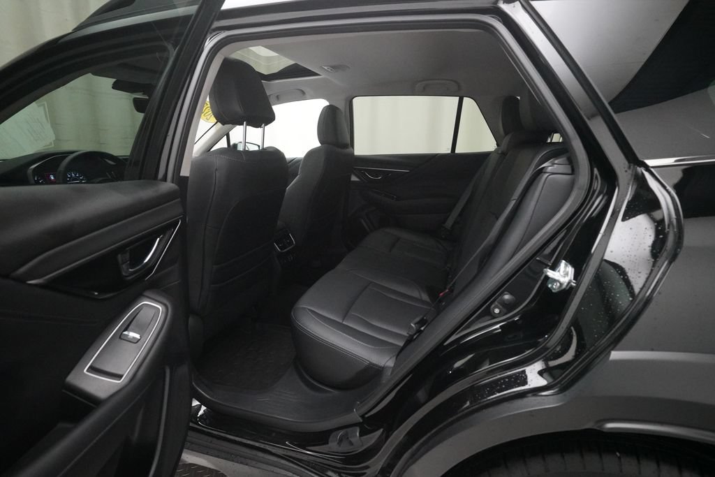 Certified 2025 Subaru Outback Limited AWD/4WD image 16