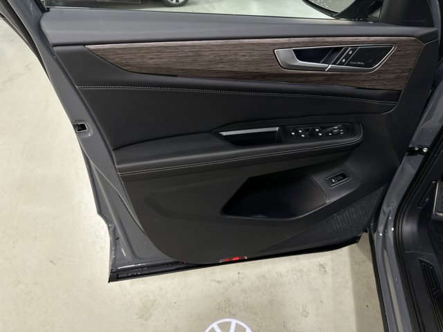 New 2026 Volkswagen Atlas SEL Premium R-Line image 18