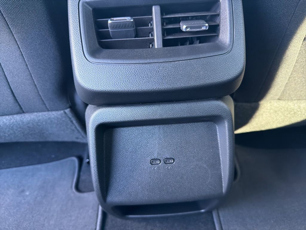 New 2026 Chevrolet Equinox EV LT image 31