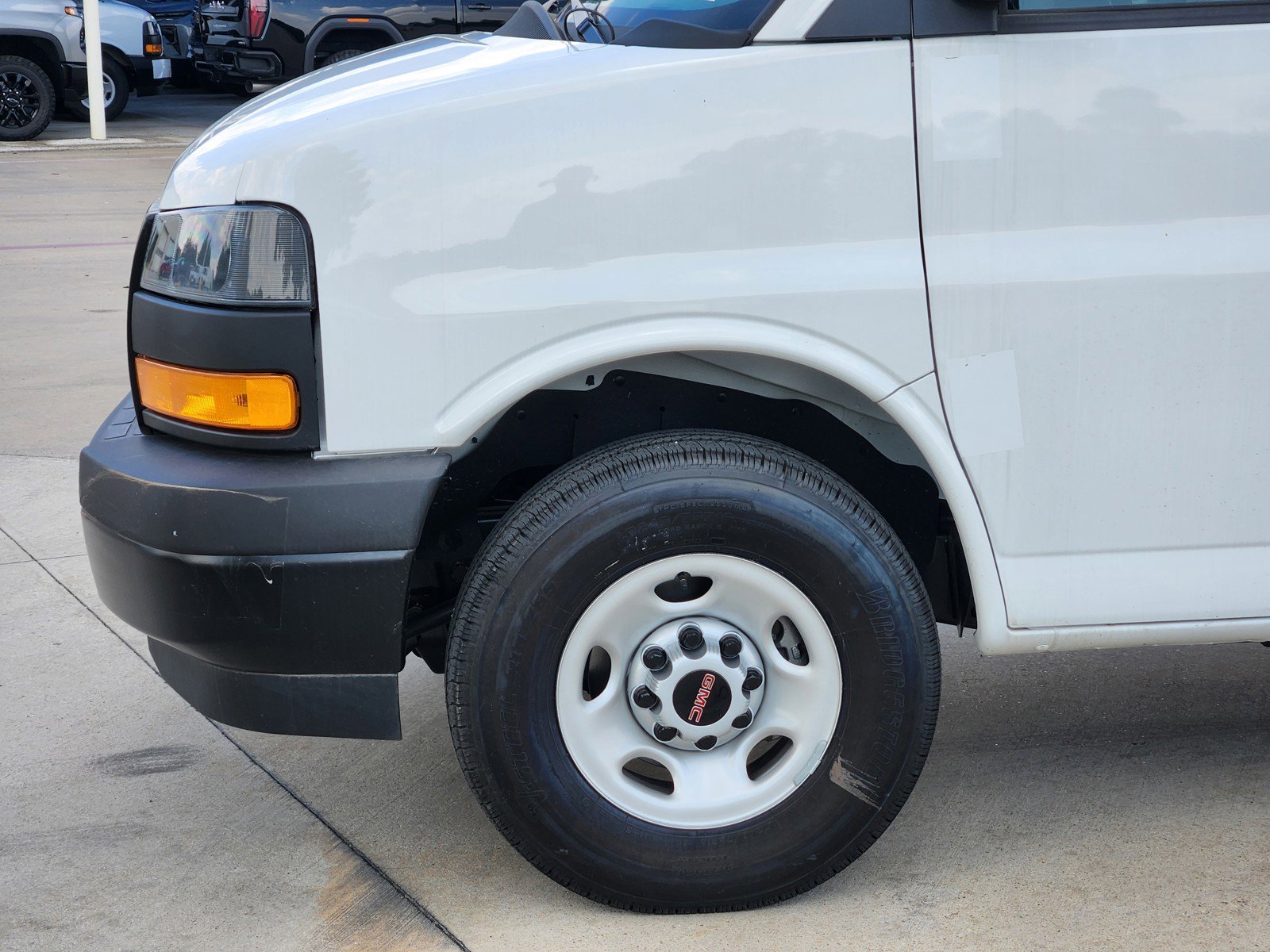 New 2025 GMC Savana 2500 Extended w/ Driver Convenience Package image 5