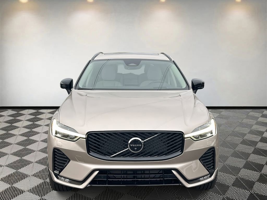 New 2026 Volvo XC60 B5 Ultra w/ Climate Package image 8