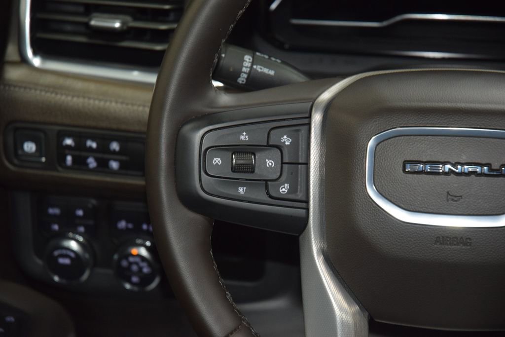 Used 2024 GMC Yukon Denali AWD/4WD image 39