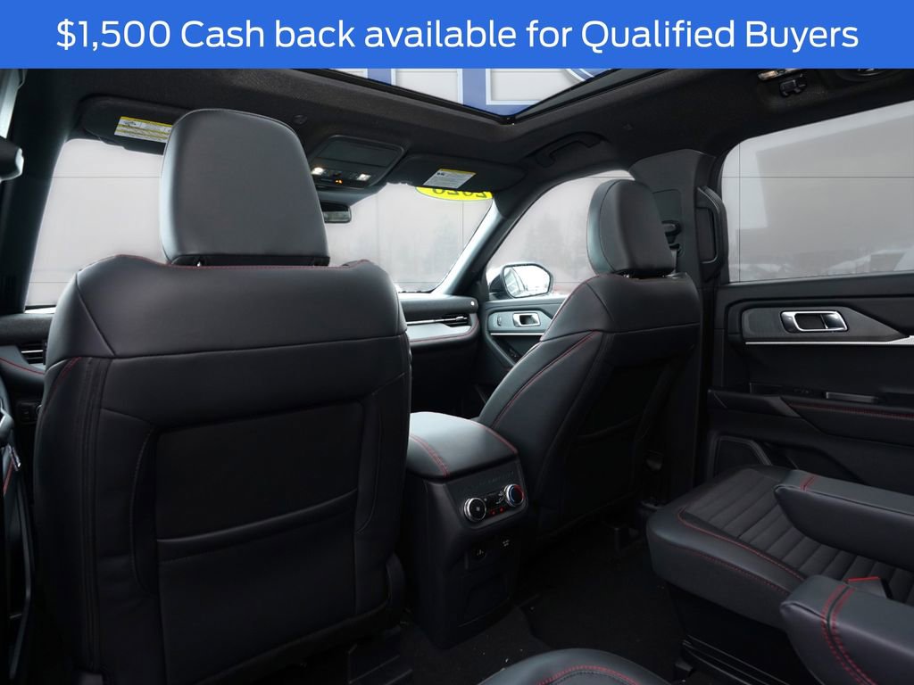 New 2026 Ford Explorer ST-Line w/ ST-Line Street Pack image 24