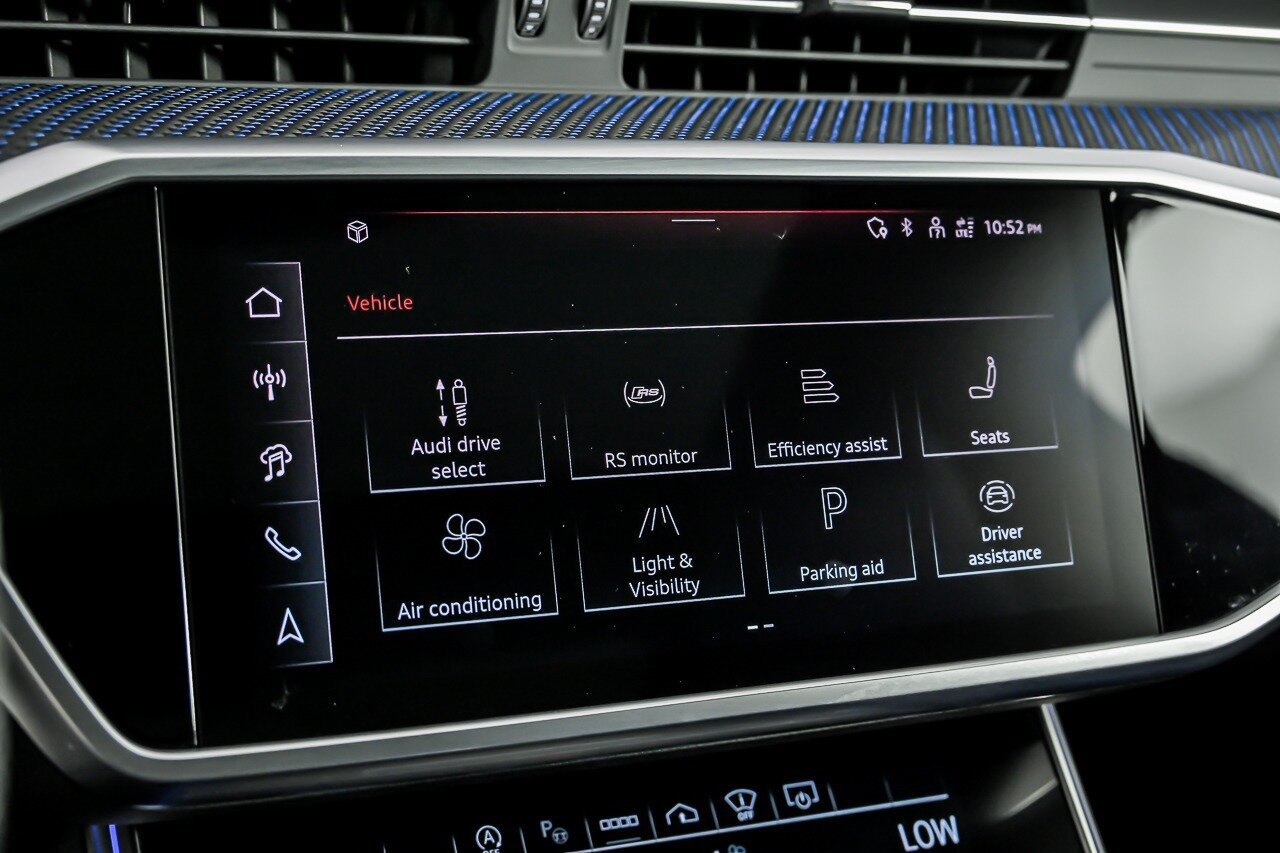 Used 2024 Audi RS 6 performance AWD/4WD image 30