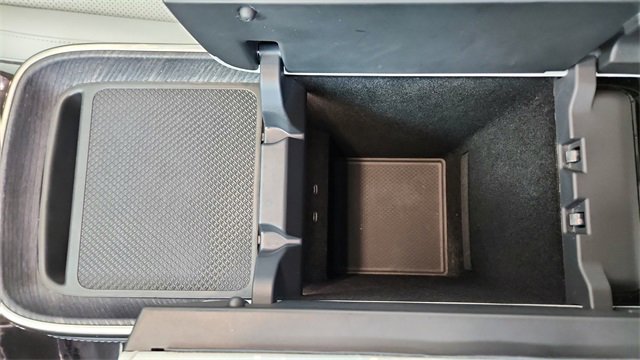 Used 2024 Rivian R1S Launch Edition image 54