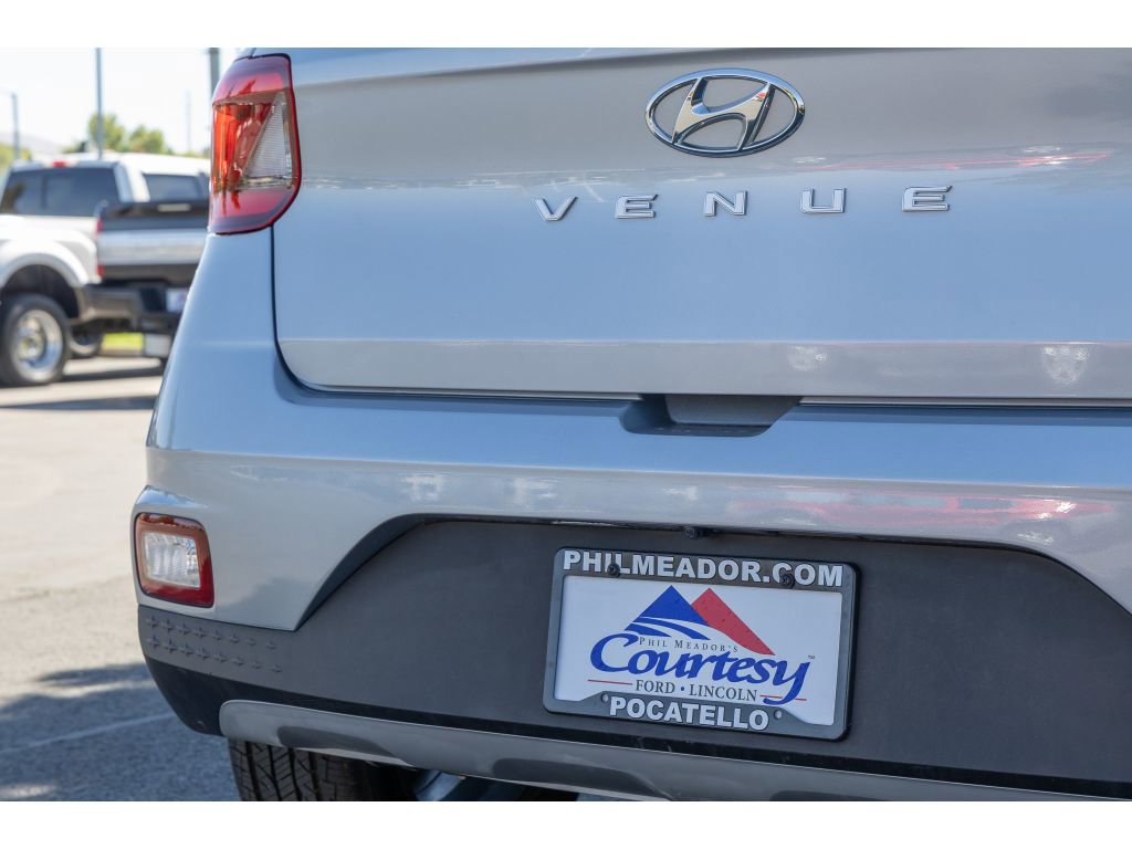 Used 2021 Hyundai Venue SEL w/ Cargo Package image 28