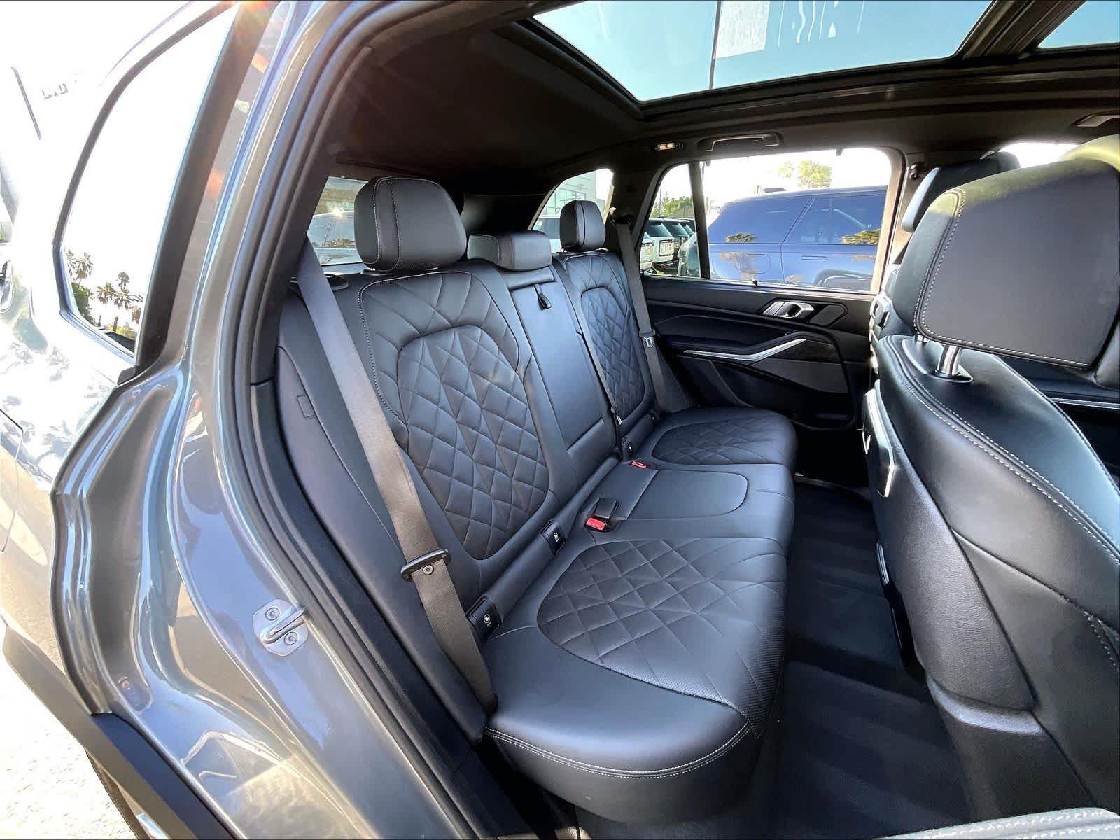 Used 2024 BMW X5 xDrive50e w/ Executive Package AWD/4WD image 27